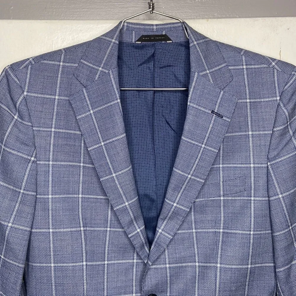 Hugo Boss chest 19